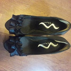 Nina black heels